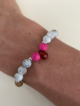 Lade das Bild in den Galerie-Viewer, Colourful Hippie