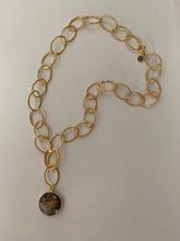 Lade das Bild in den Galerie-Viewer, The Maya necklace