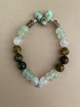 Lade das Bild in den Galerie-Viewer, Cozy bracelets
