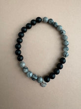 Lade das Bild in den Galerie-Viewer, Leos &amp; Leas bracelets
