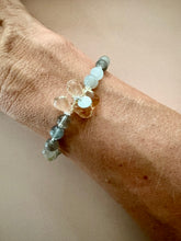 Lade das Bild in den Galerie-Viewer, Moonshine bracelet

