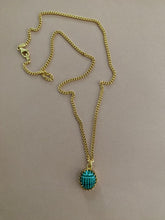 Lade das Bild in den Galerie-Viewer, Scarabäus necklace
