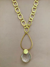 Lade das Bild in den Galerie-Viewer, Giada necklaces

