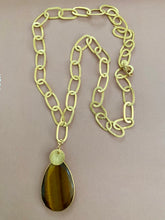 Lade das Bild in den Galerie-Viewer, Pereline necklaces
