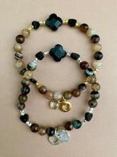Lade das Bild in den Galerie-Viewer, Brownie bracelets
