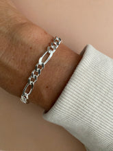 Lade das Bild in den Galerie-Viewer, Dancer bracelet
