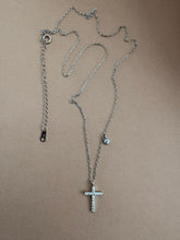 Lade das Bild in den Galerie-Viewer, Marias necklace
