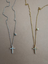 Lade das Bild in den Galerie-Viewer, Marias necklace
