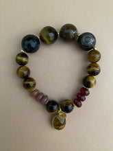 Lade das Bild in den Galerie-Viewer, Noble bracelets
