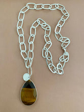 Lade das Bild in den Galerie-Viewer, Pereline necklaces

