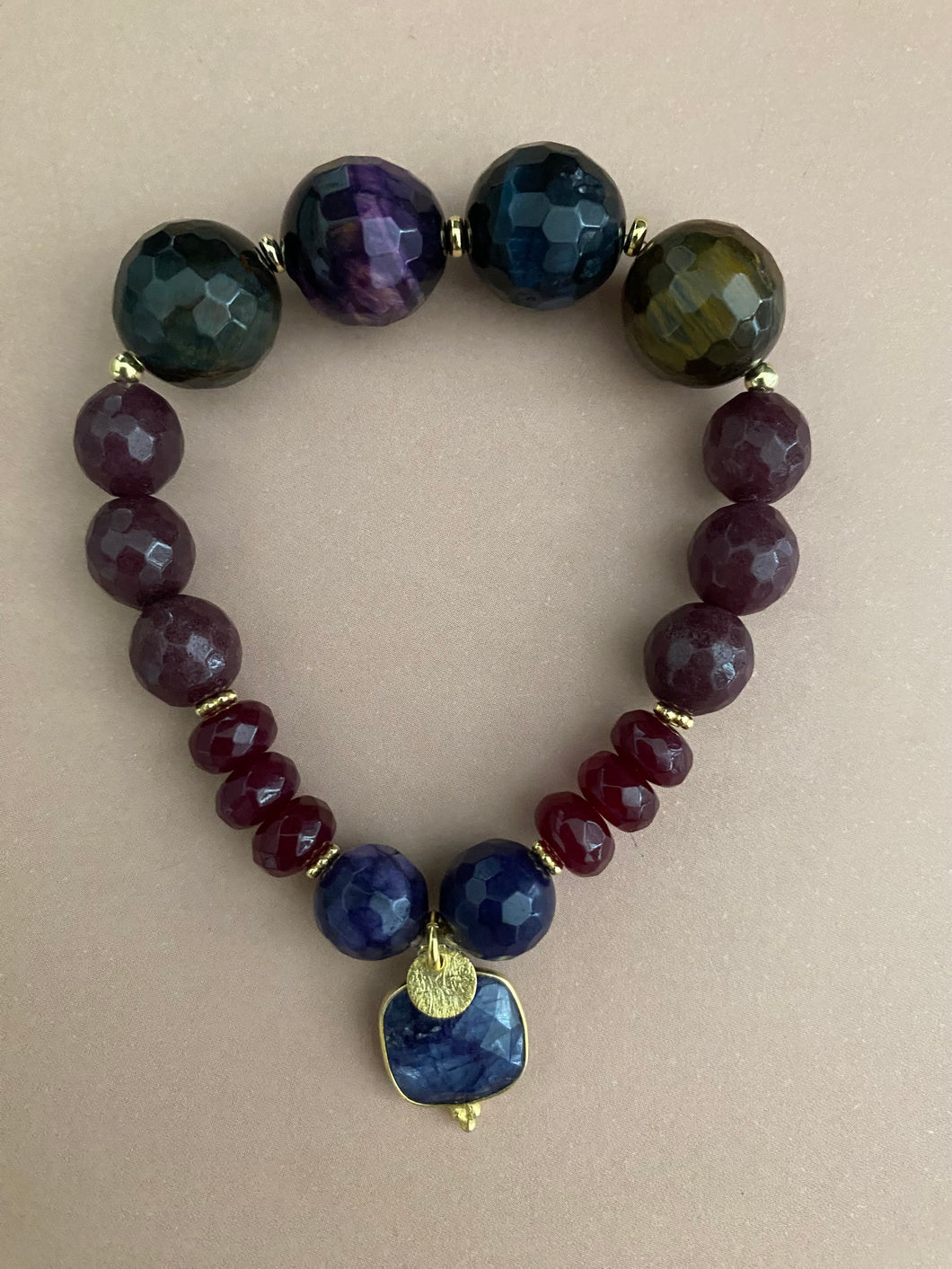 Noble bracelets