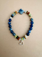 Lade das Bild in den Galerie-Viewer, Goofy Blue bracelets
