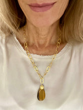 Lade das Bild in den Galerie-Viewer, Pereline necklaces
