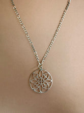 Lade das Bild in den Galerie-Viewer, Aurea necklace
