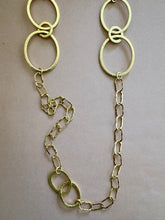 Lade das Bild in den Galerie-Viewer, Celine necklace
