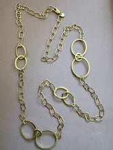 Lade das Bild in den Galerie-Viewer, Celine necklace
