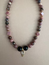 Lade das Bild in den Galerie-Viewer, Rosalie necklace
