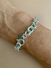 Lade das Bild in den Galerie-Viewer, The Angel bracelet
